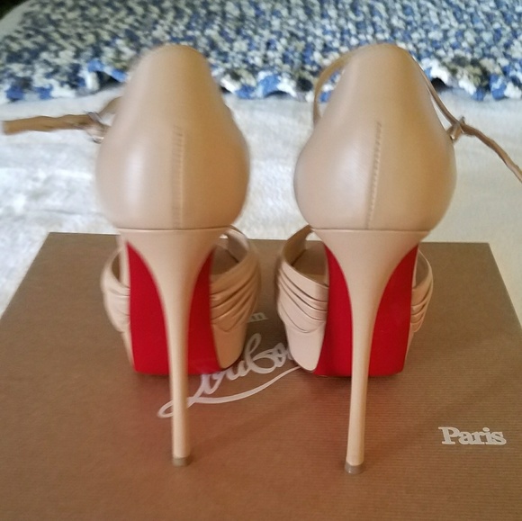 Christian Louboutin Heels size 6 - Picture 4 of 7